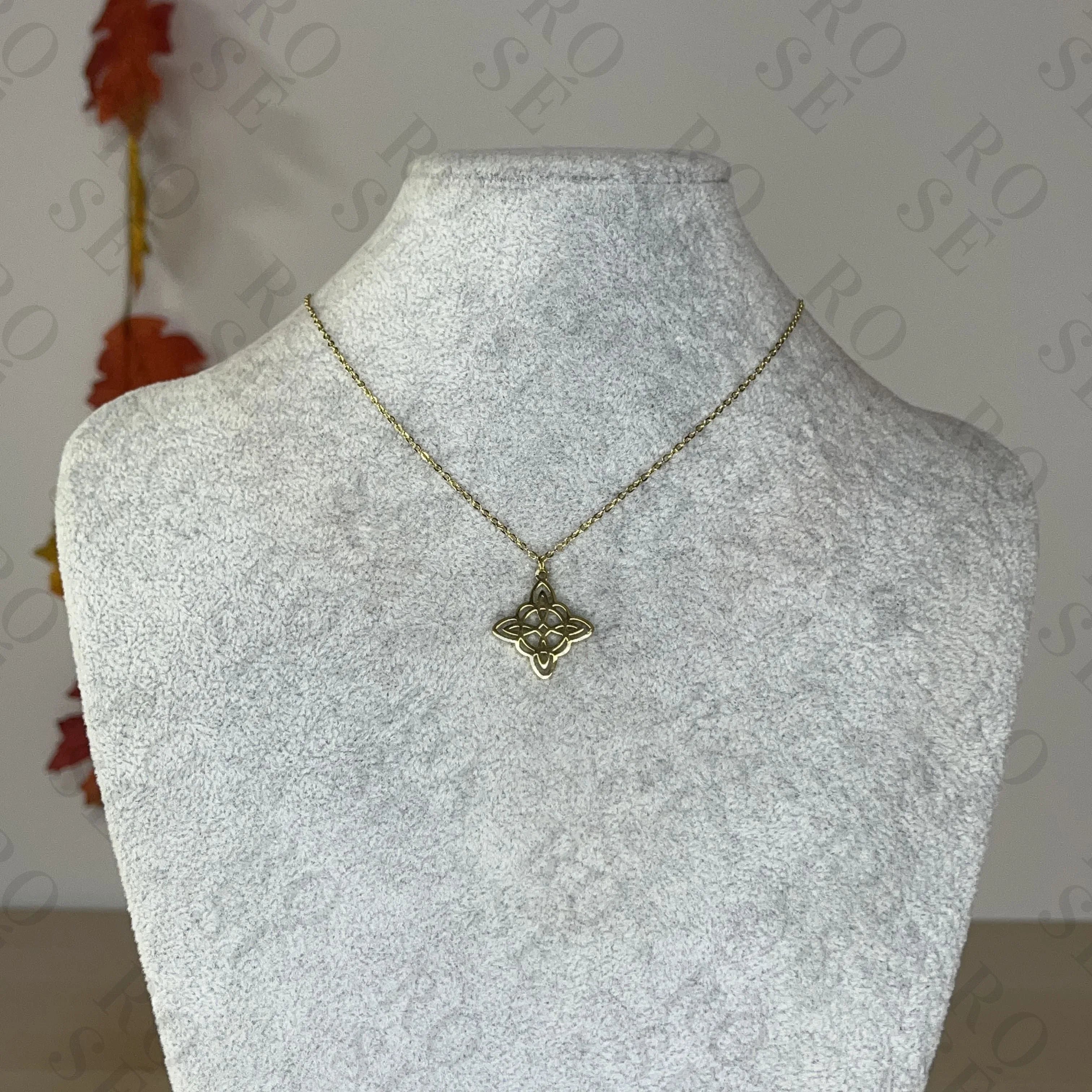 Collar Nudo Bruja Dorado - Rosé Bijoux