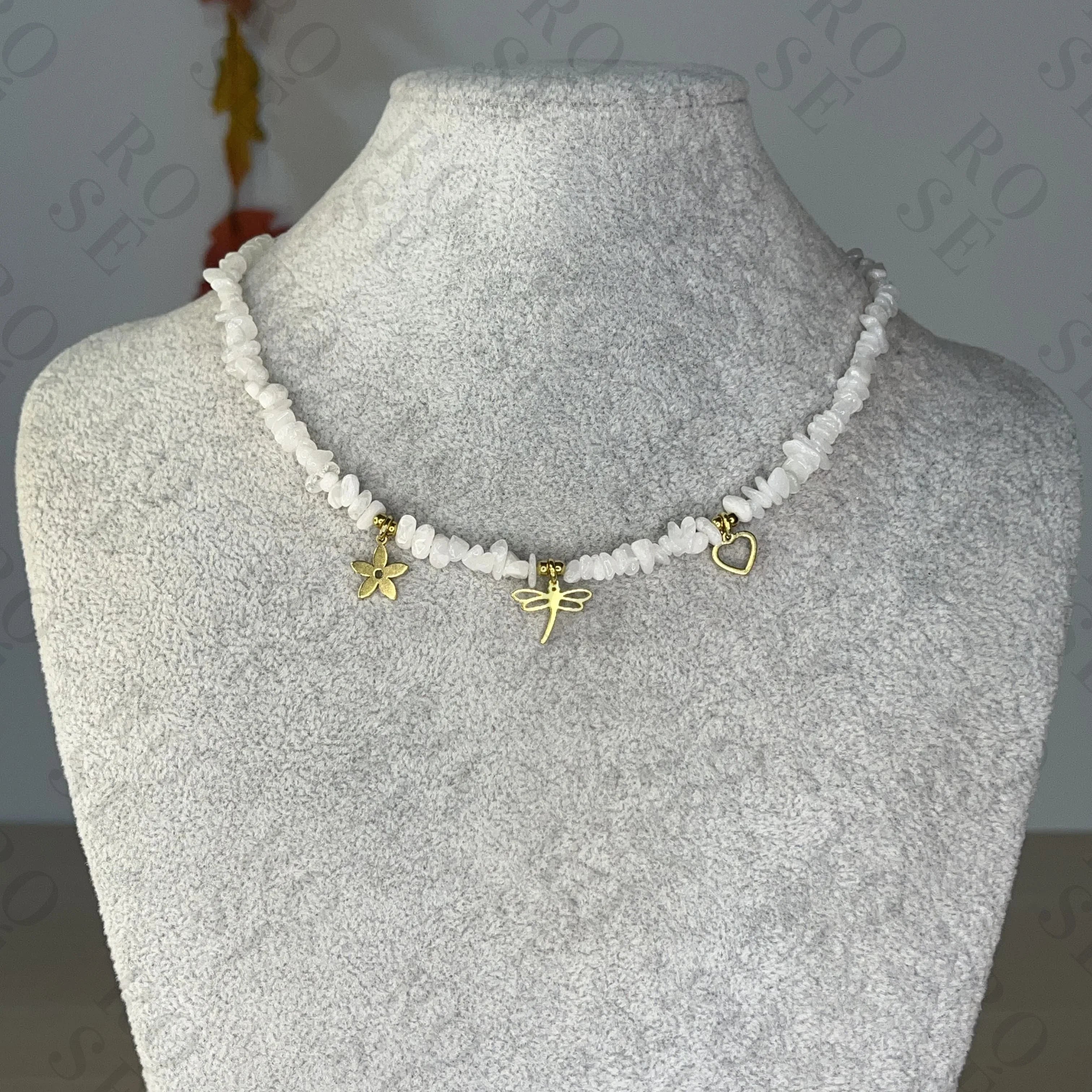 Collar Cuarzo Blanco Multicharms - Rosé Bijoux